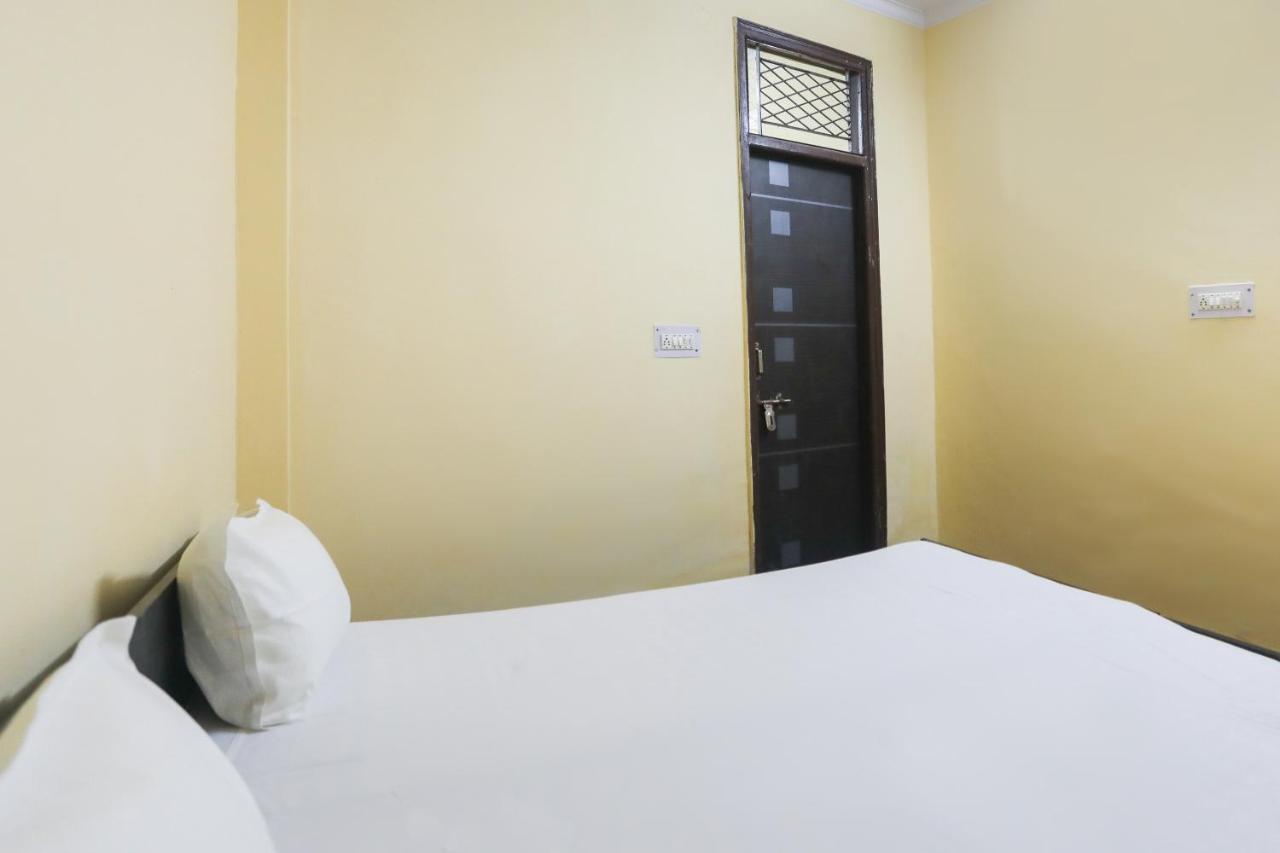 Spot On 61003 Kailash Dham ノイダ エクステリア 写真