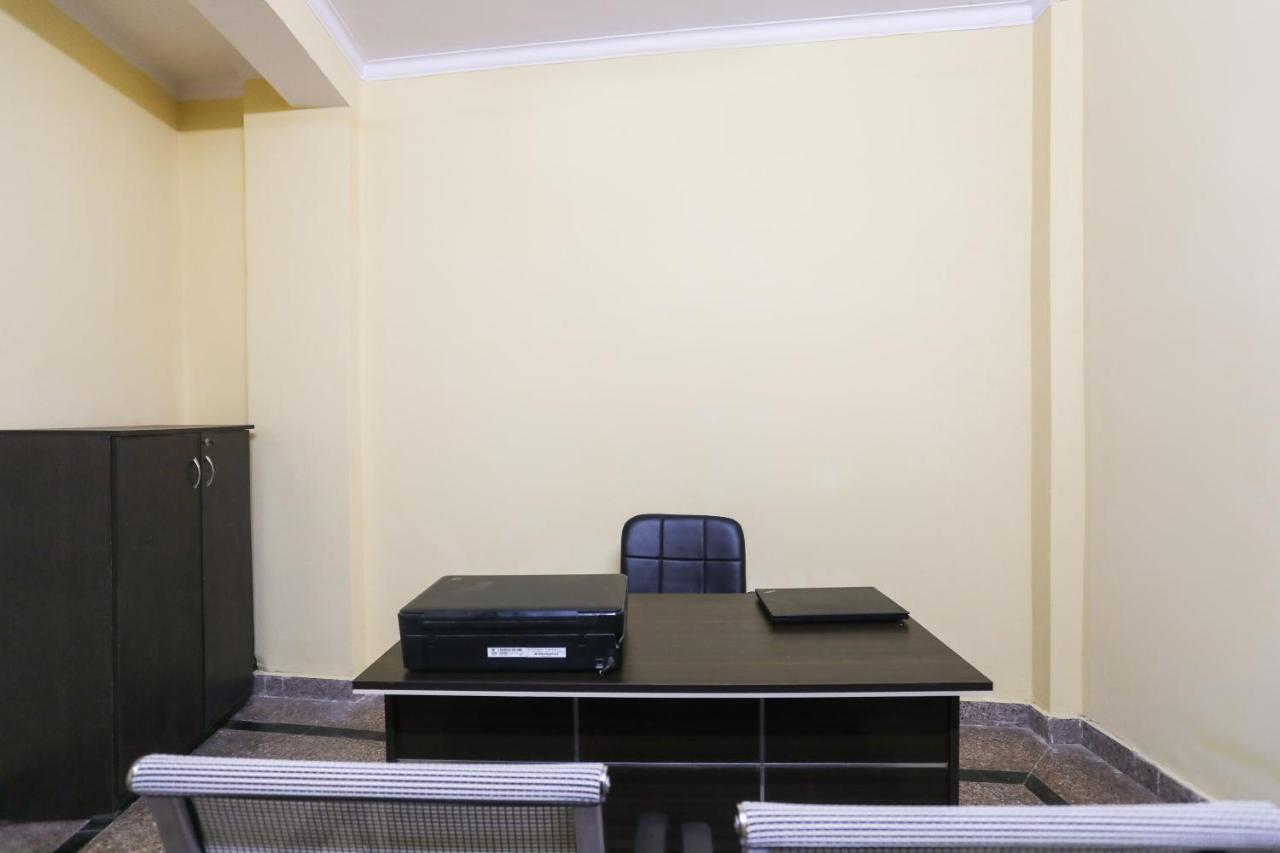 Spot On 61003 Kailash Dham ノイダ エクステリア 写真
