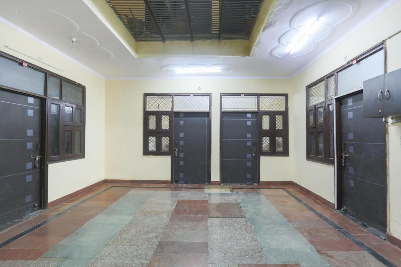 Spot On 61003 Kailash Dham ノイダ エクステリア 写真